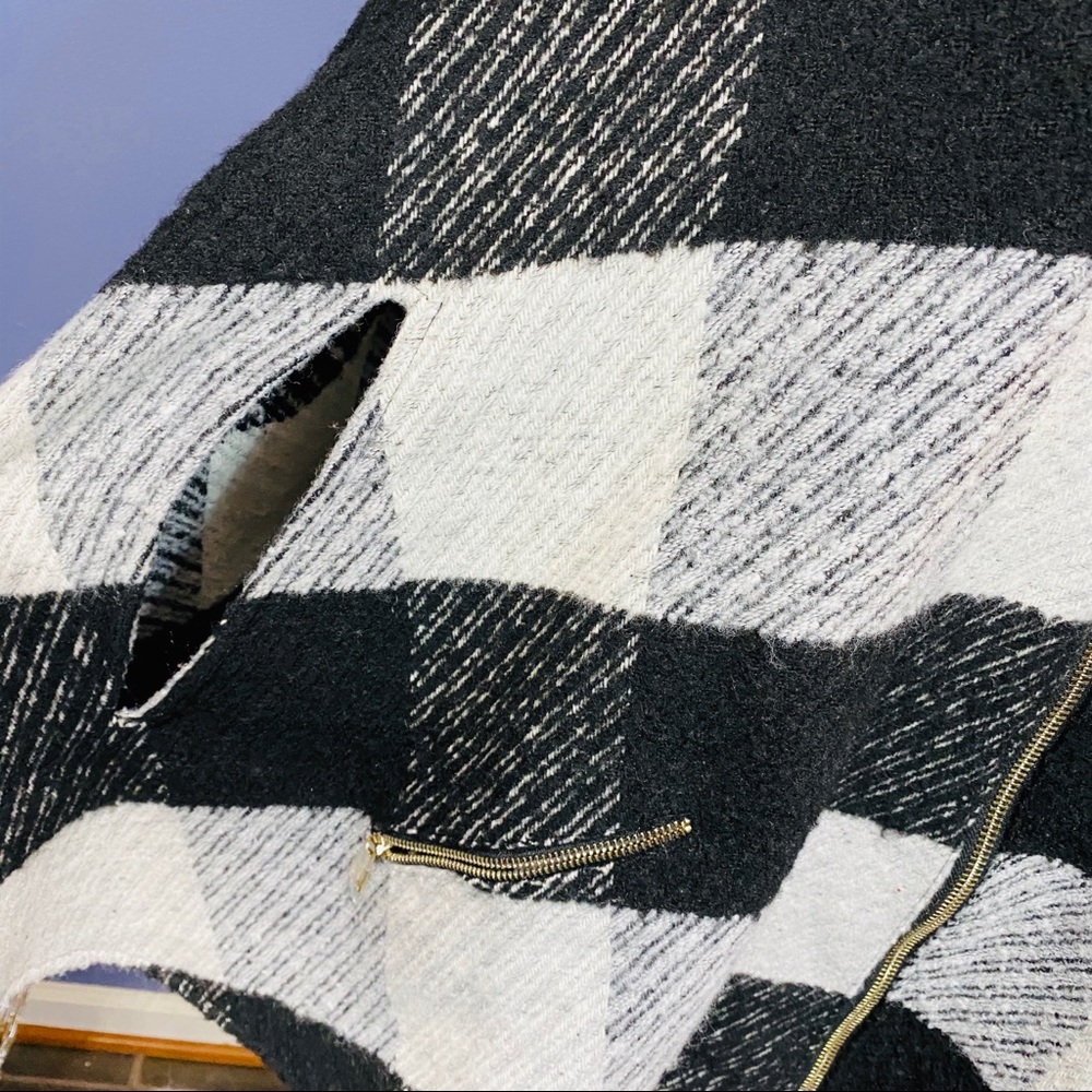 Ashley Stewart Plaid Cape Jacket Coat - Picture 6 of 7